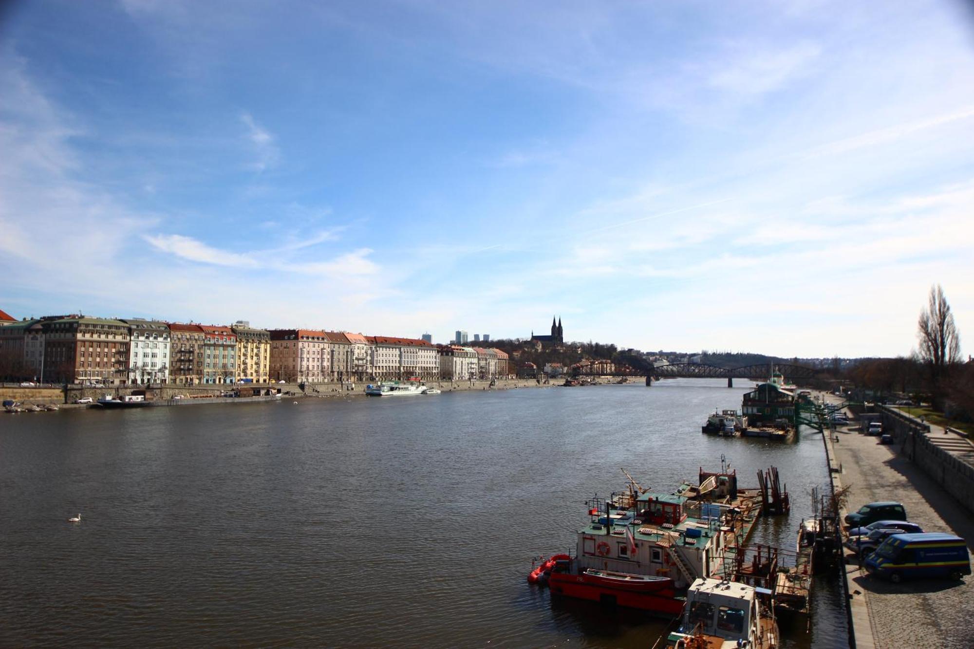 Quiet Apartment In The City Center With Own Terrace Прага Екстериор снимка