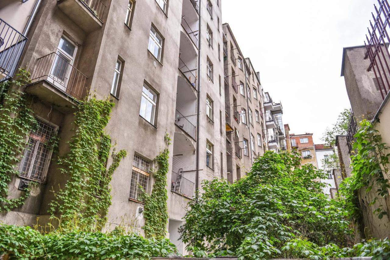 Quiet Apartment In The City Center With Own Terrace Прага Екстериор снимка