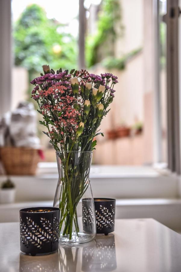 Quiet Apartment In The City Center With Own Terrace Прага Екстериор снимка