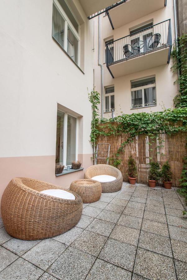 Quiet Apartment In The City Center With Own Terrace Прага Екстериор снимка